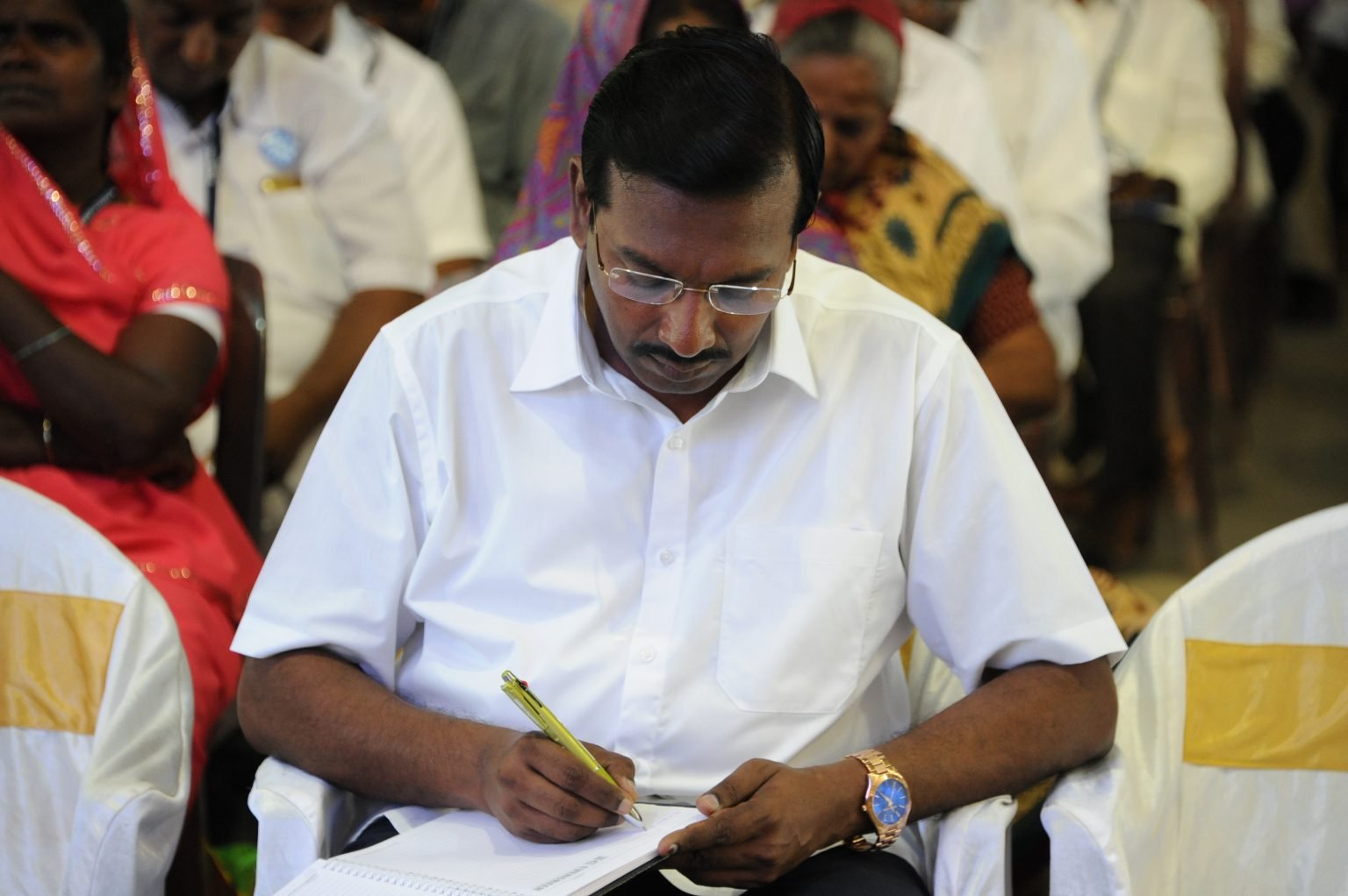 Bro.-MCL-writing-Photo-1536x1022